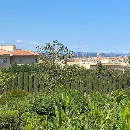 Eden Parc-apartment 5*-swimming-pool-saint-tropez Apartament *
